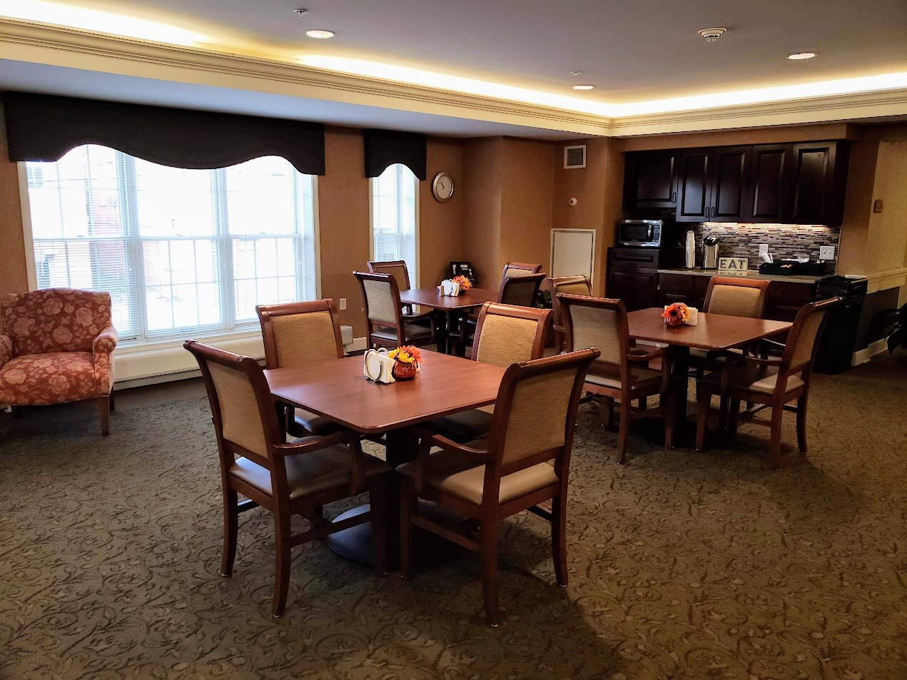 Dining and Recreation Area