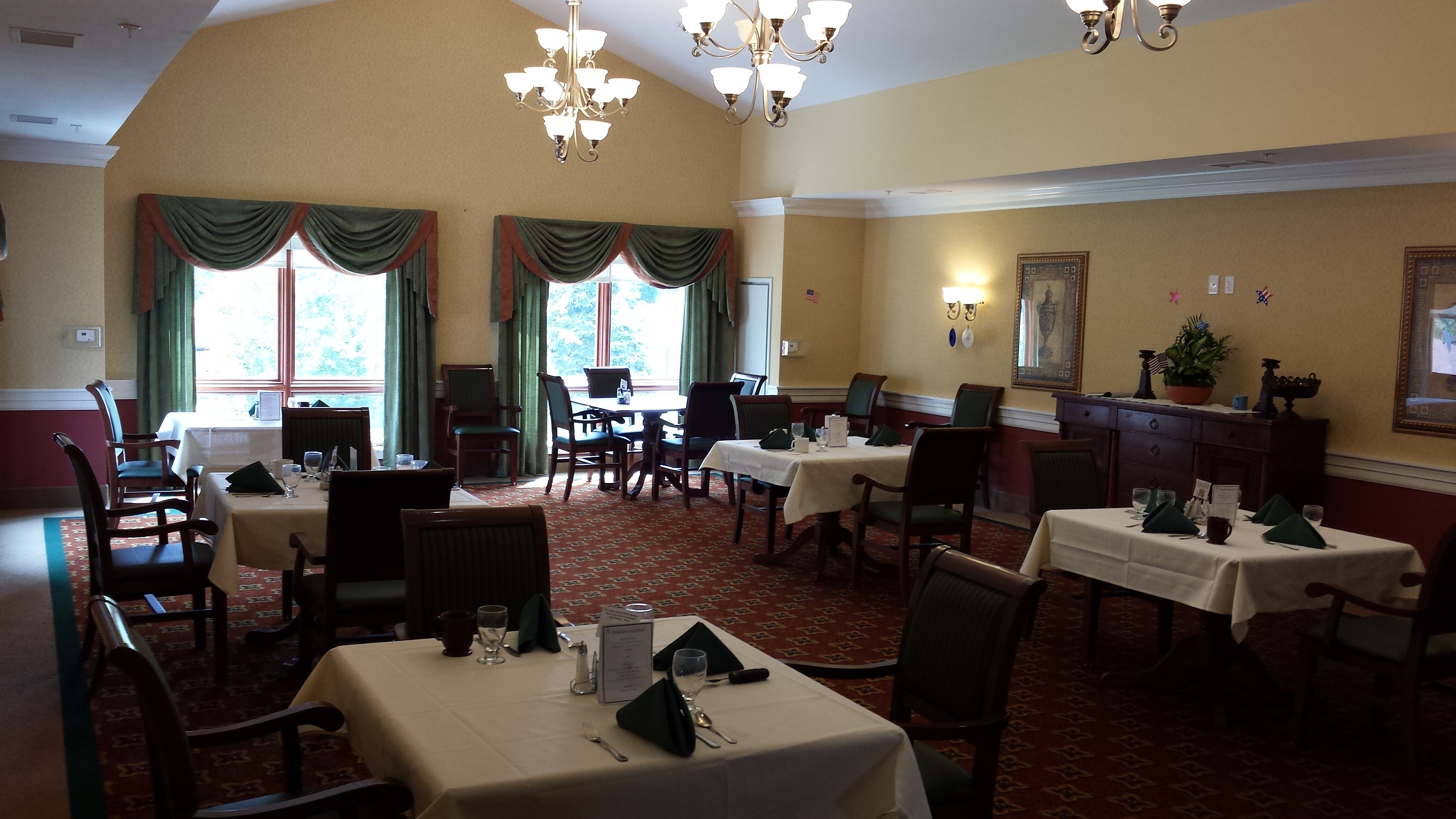 Skyview Studios at the Nason Center dining room