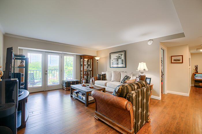 Belwood Apartments Living Room