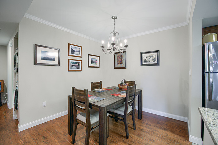 Belwood Apartments Dining Area